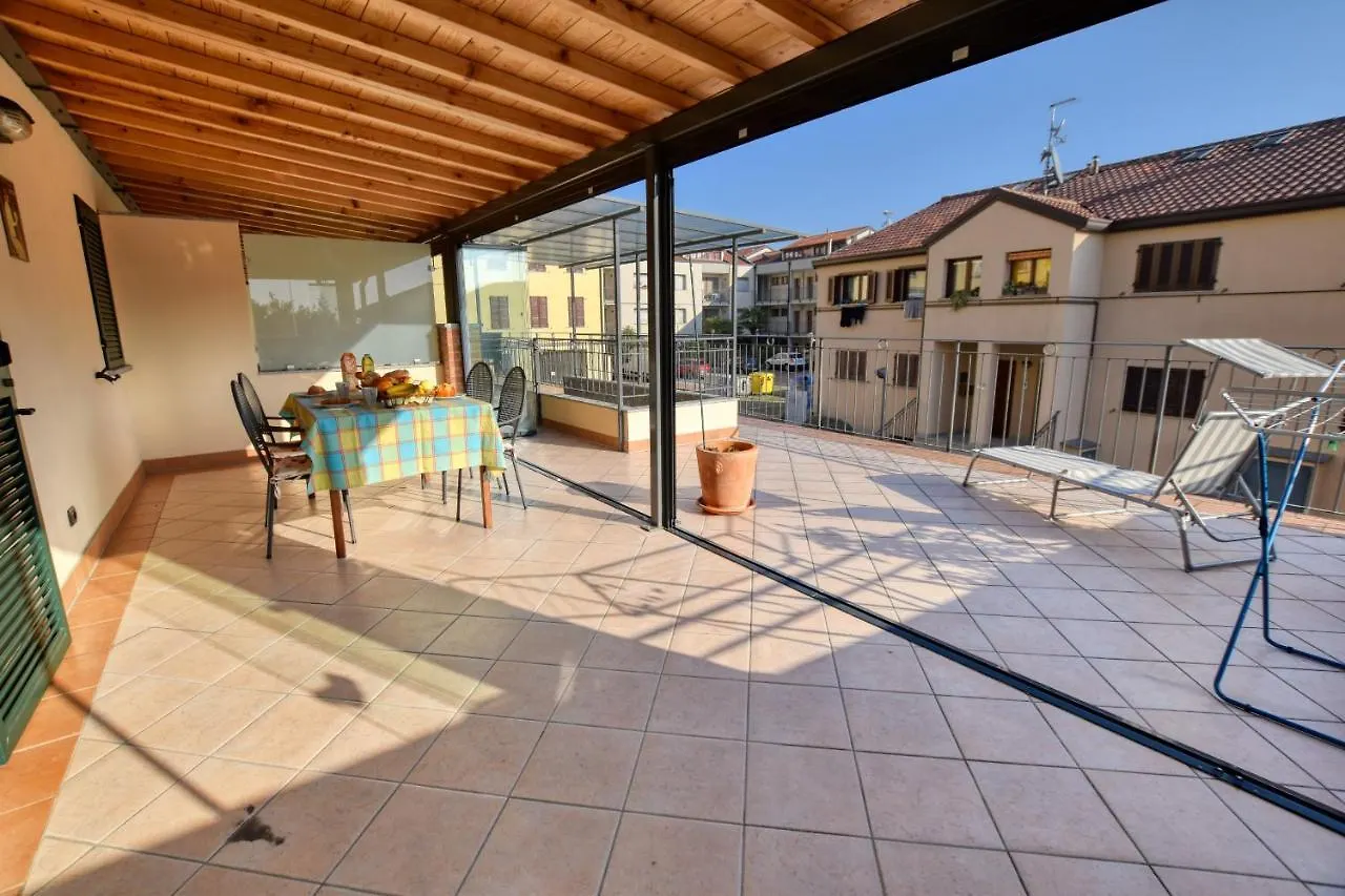 Roberto 2-Bedroom Apartment Acquaseria Italy