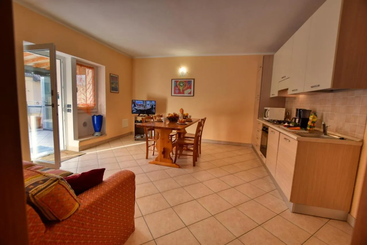 Roberto 2-Bedroom Apartment Acquaseria