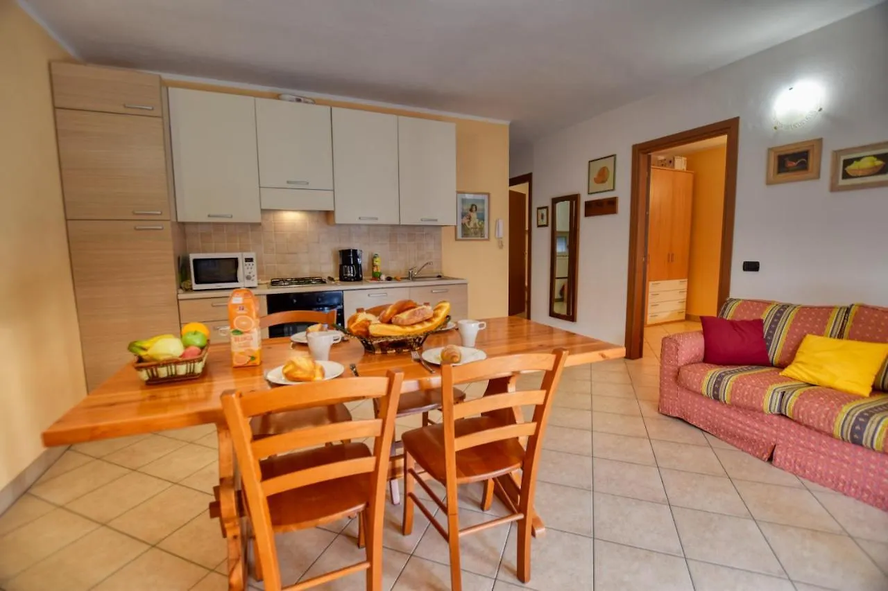 Roberto 2-Bedroom Apartment Acquaseria