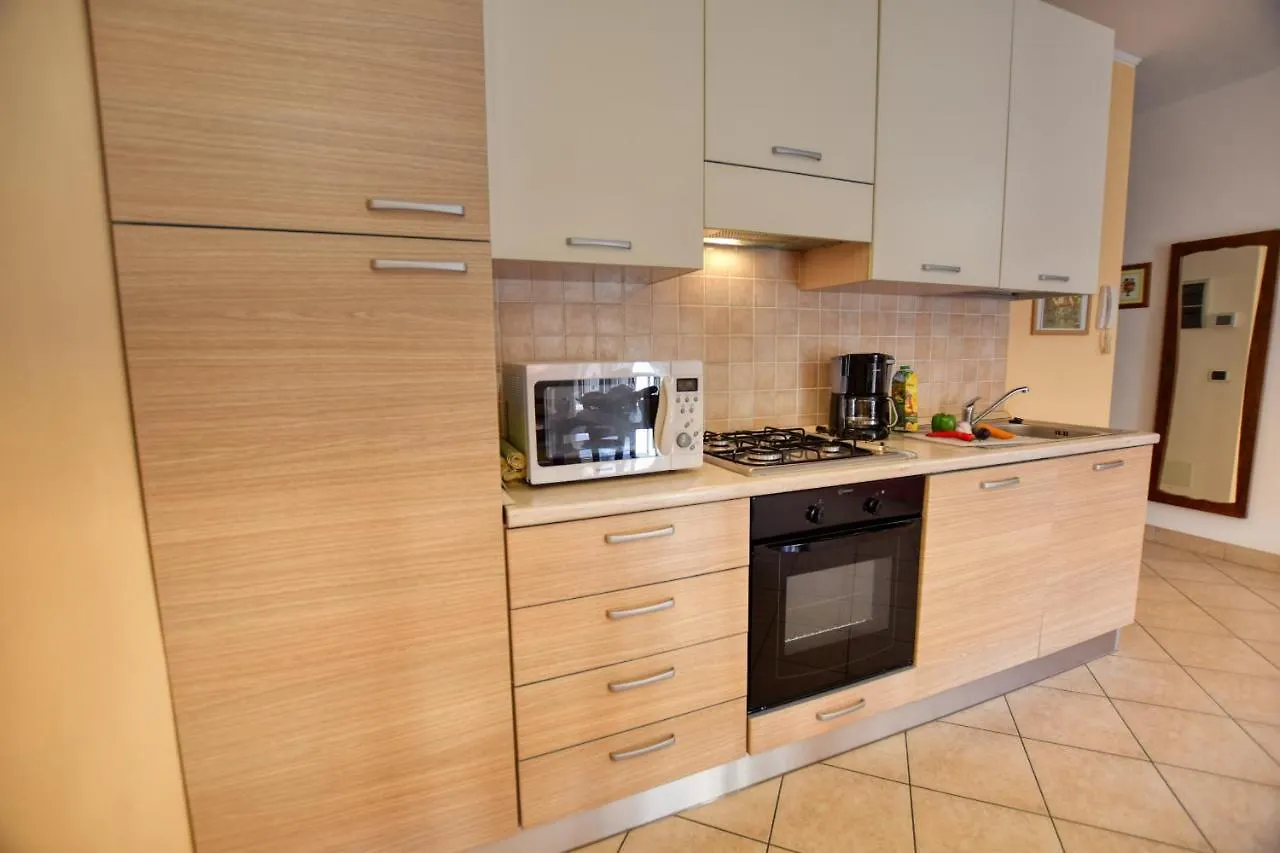 Roberto 2-Bedroom Apartment Acquaseria