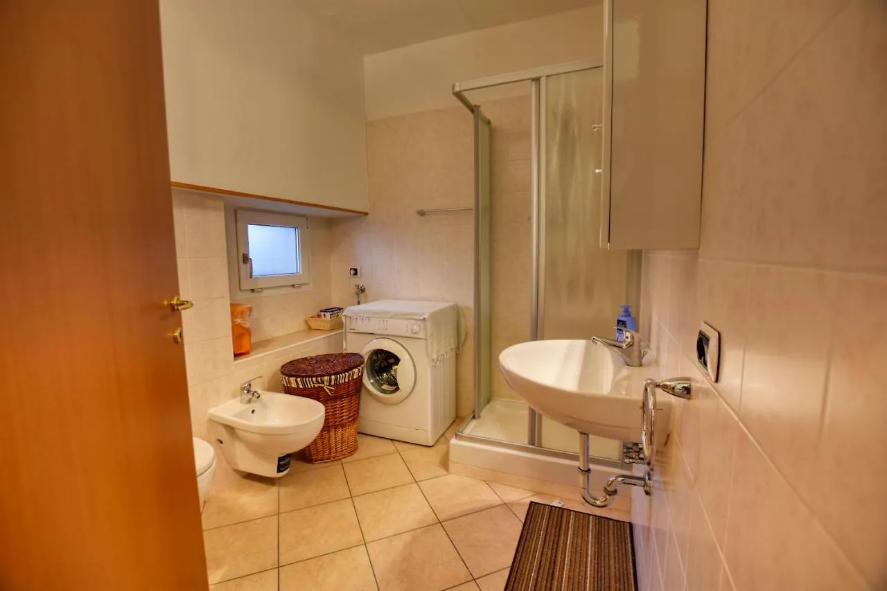 Roberto 2-Bedroom Apartment Acquaseria